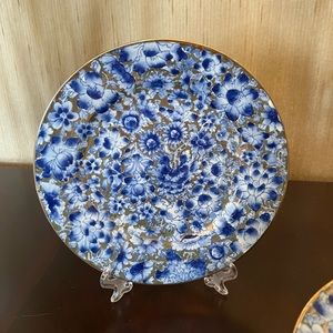 Chinese Porcelain Plate Thousand Flowers Design Mille Fleur Motif- Gold- Marked